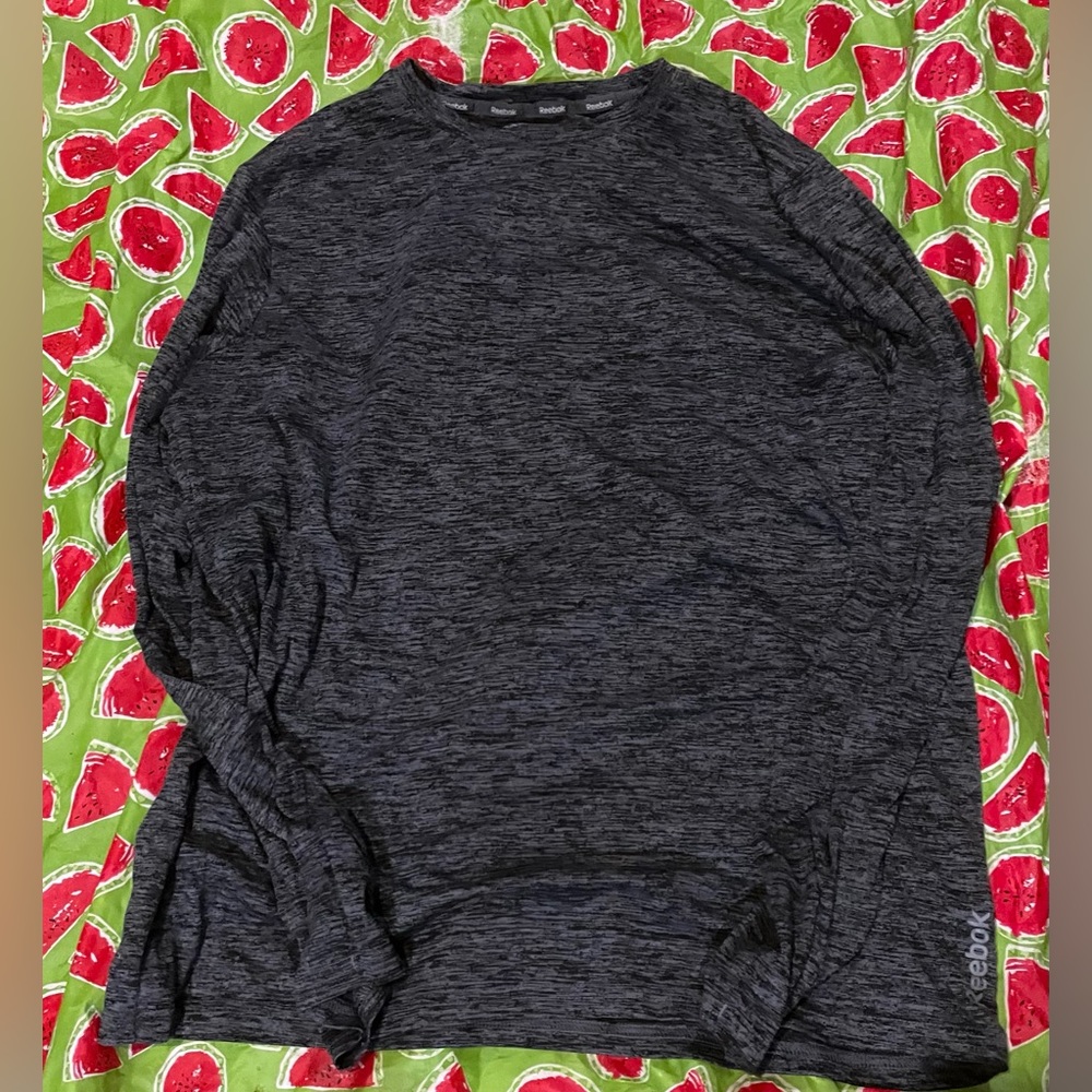 Reebok men’s shirt grey large